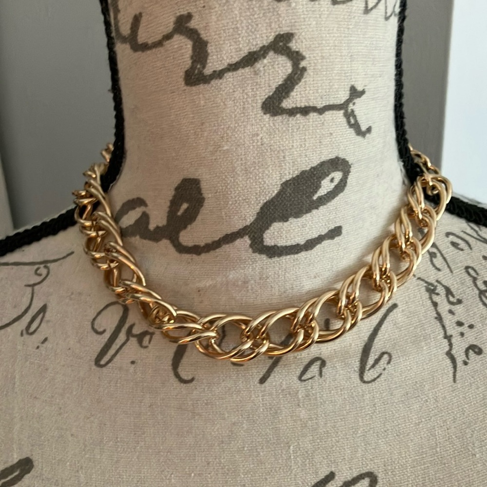 NWT Napier Gold Chunky Chain Necklace - Picture 6 of 7